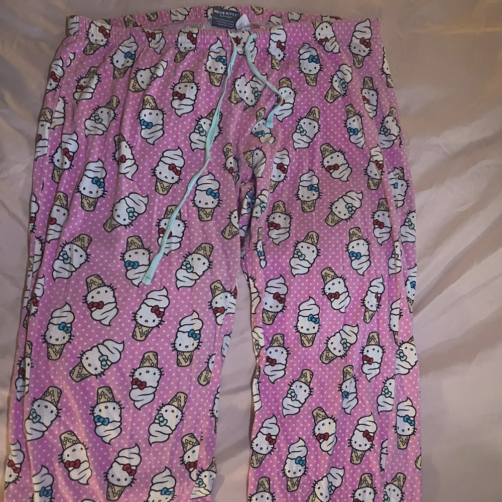 Limited Edition Old Sanrio pajamas